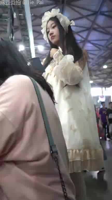 c83bbed4-aebd-4cc5-a74d-17ee067df8a0.mp4