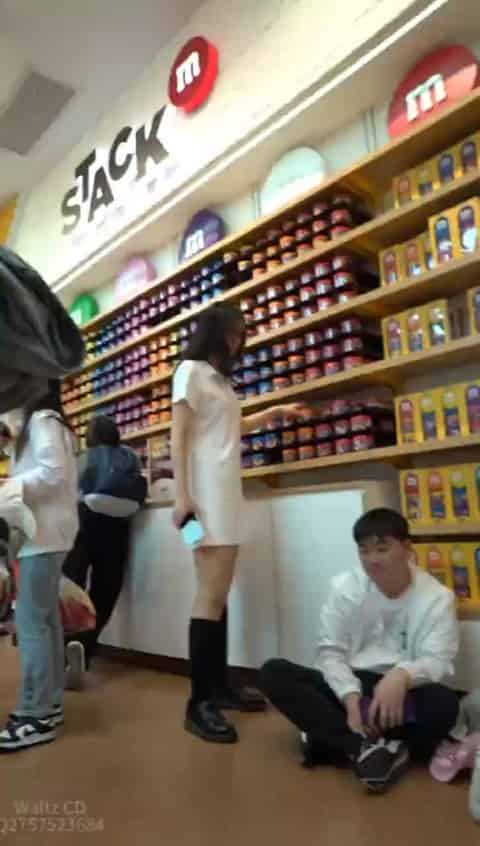 d4bb1309-7cb0-4396-b7ea-eaacc18278e3.mp4