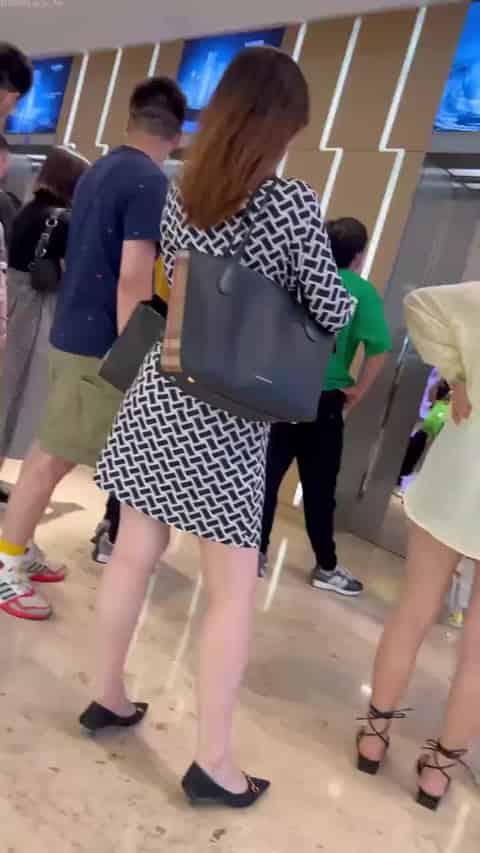 1223b208-c3fb-4a87-bbe9-43f8dced12a7.mp4