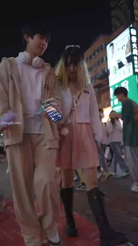 5bc019e0-a8d3-4c9f-838c-f1f5fba77412.mp4