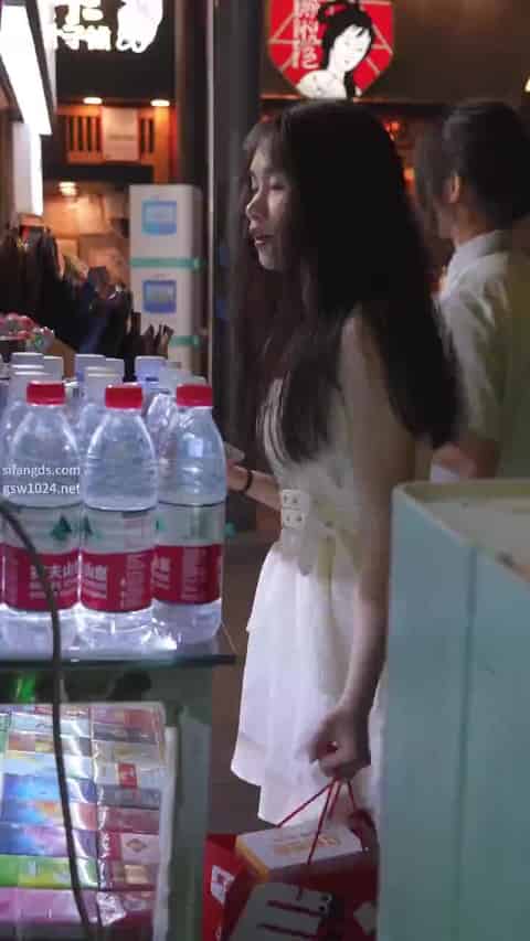 37786354-0318-407e-b3db-d879ba1c9c38.mp4