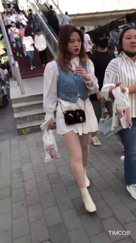 edc22cbf-6e22-4b32-86dd-3cd84c747532.mp4