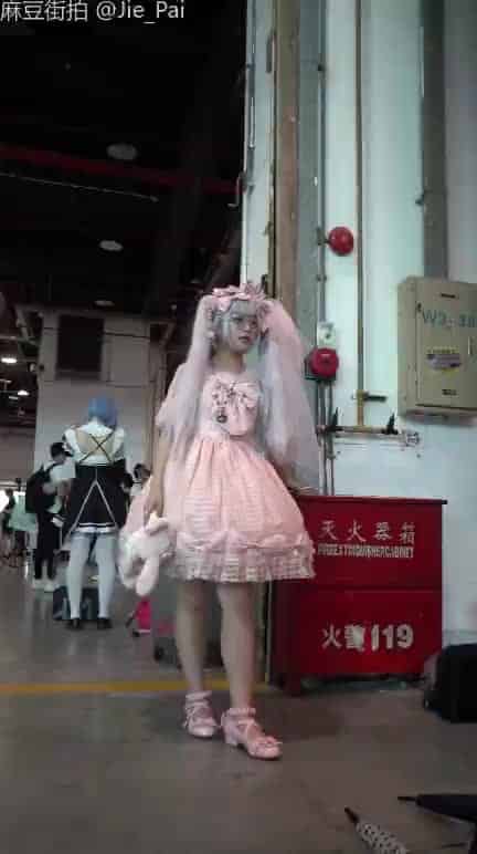 c64edc00-dbed-4248-a172-a6b7d1986493.mp4