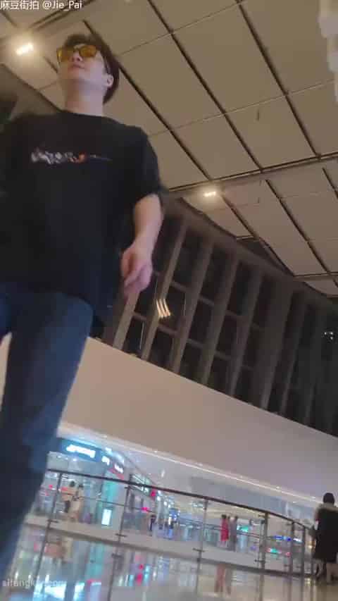 a03536ba-ab8b-4b2e-9ae6-1113c4edf281.mp4