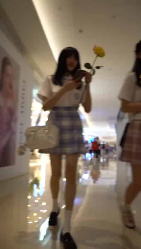 314589ff-fe7e-4ca0-83f1-70c4d2202935.mp4