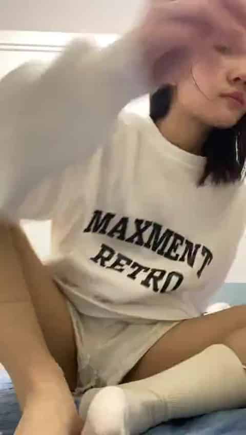 c6f3b2e9-d416-4dc3-a2ba-6882e0810358.mp4