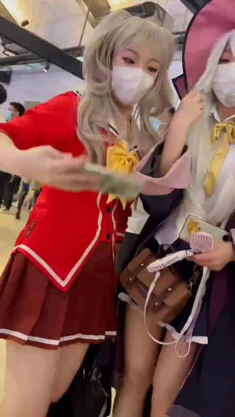 0dcea760-53f5-4d87-8002-6a8c96911ab0.mp4