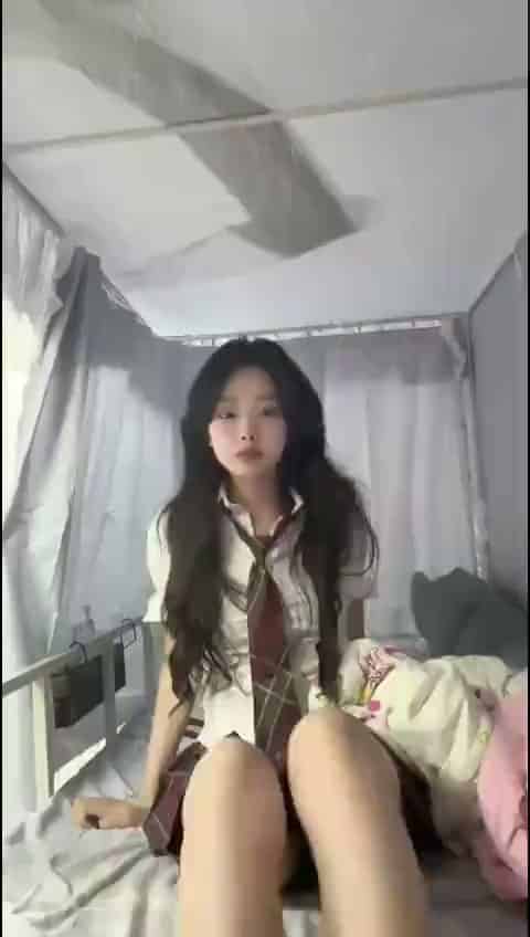 858d97b8-b606-4693-8742-73cb53e14151.mp4