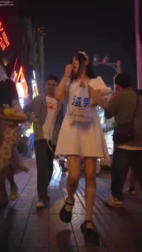 9bf84367-3f96-4d4a-89c5-04739e9798a6.mp4