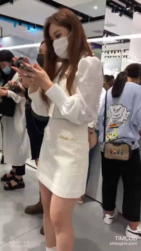 c303fdac-b23a-48af-a926-f9a8062a6ea6.mp4