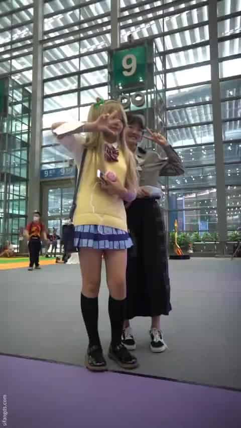 1aff71d0-1e1a-49fd-bf4c-5bbb4ea30e90.mp4