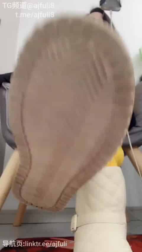 e9fffeb9-5d6f-43f5-bc83-5b95e4a88a9d.mp4