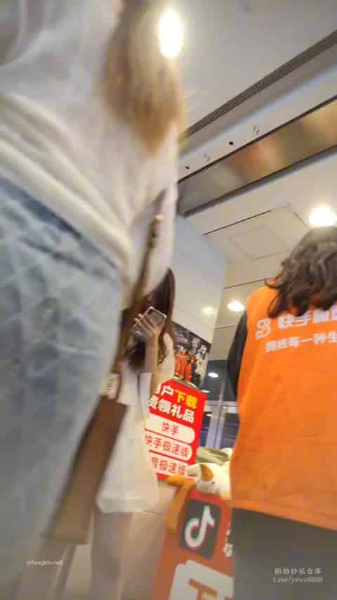 97b1ae7d-bb42-4498-b9fd-21e981dae644.mp4