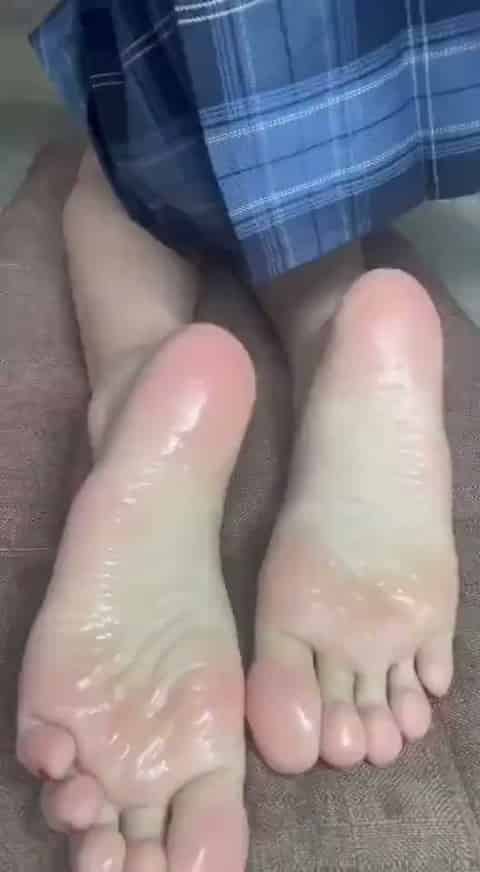 9bbce8fc-830e-4218-890a-69c0b7a39d3e.mp4