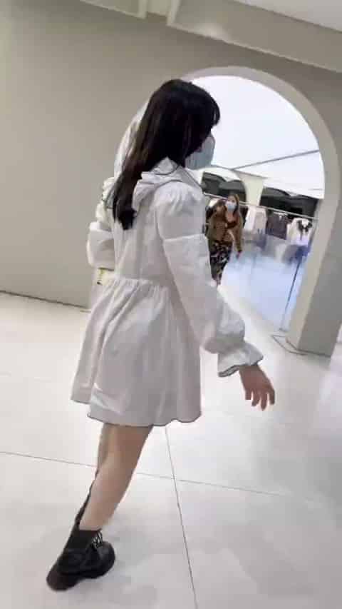 b85a90be-dbd9-4dee-ba80-e010d8946e0c.mp4