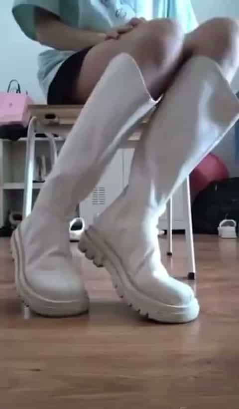 4c0eb3e1-8ae9-4ed9-8bbb-2fbab3a10baf.mp4