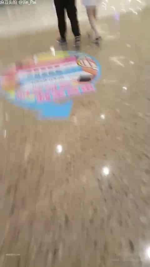 32114aa5-11a5-4e39-bd8f-3883e05940f8.mp4