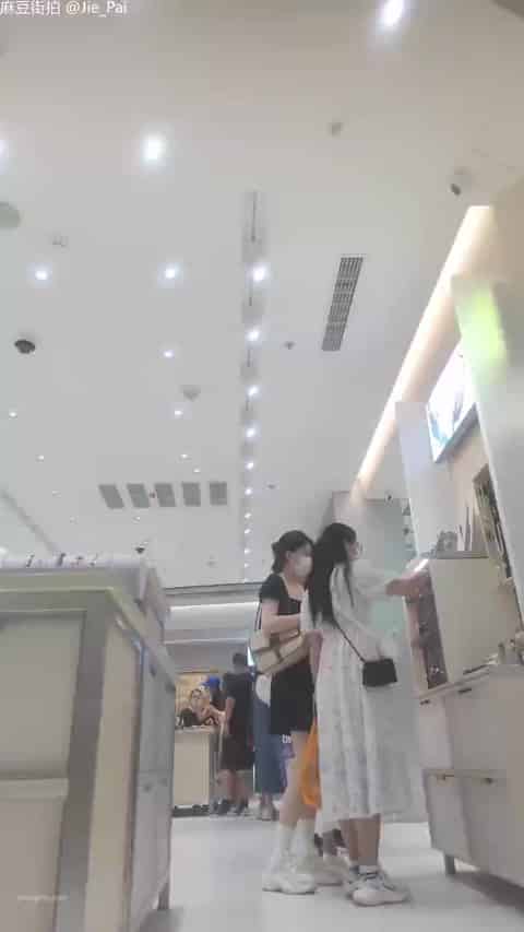 82708f4e-3c8e-4055-859f-8e892f961384.mp4