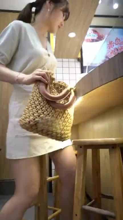 5ae8100c-6f45-4657-812c-e65bc36a3a8c.mp4