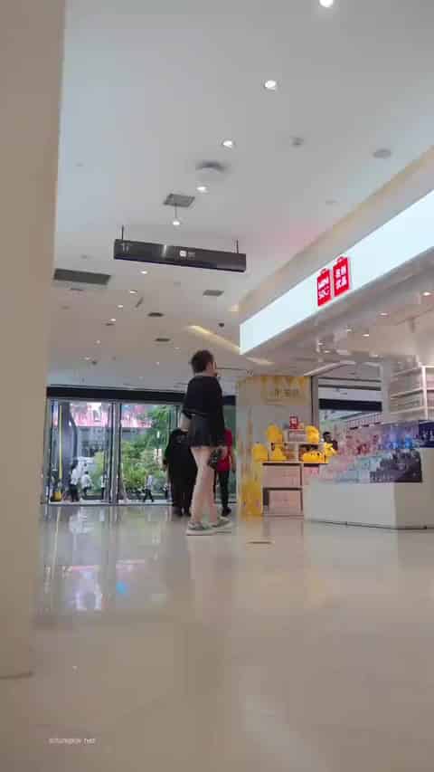 0974dfaa-8ee4-4b54-ad1c-d5321daecc90.mp4