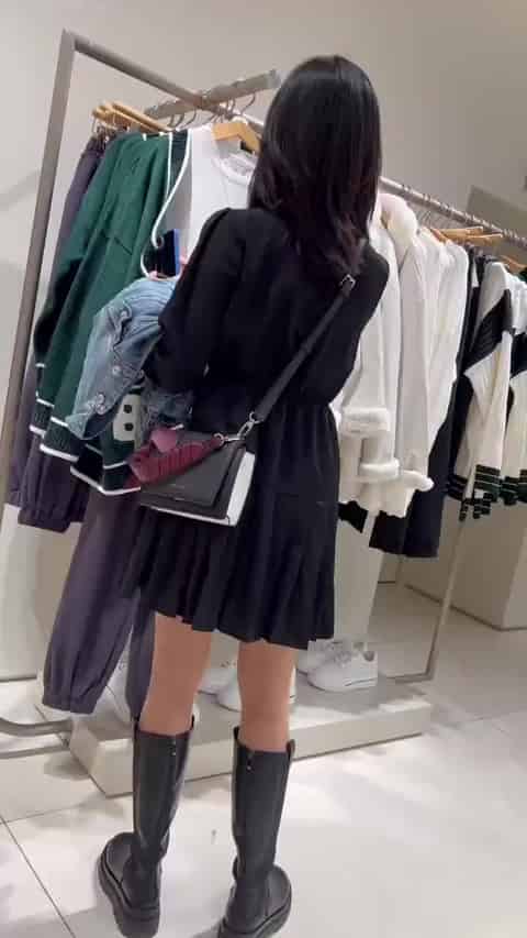 e94ed8e3-0d85-45a5-8d49-bbae0a142843.mp4