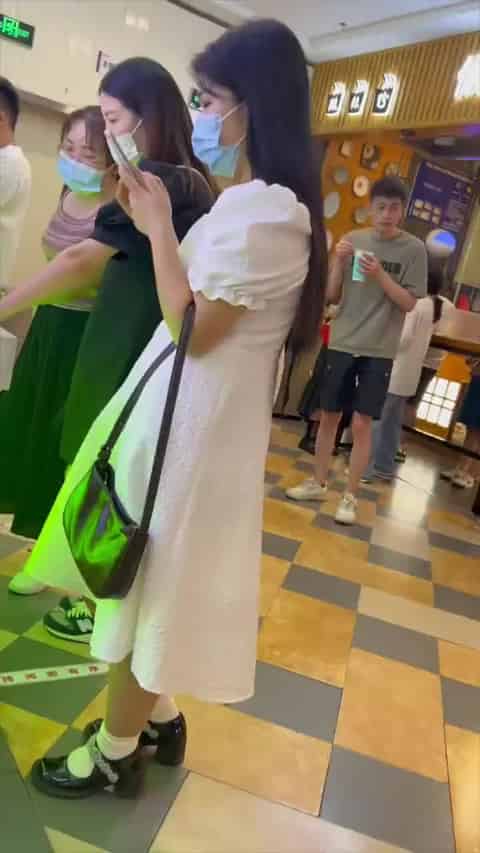 9eef81c4-d460-487d-89be-d55f587a0f7c.mp4