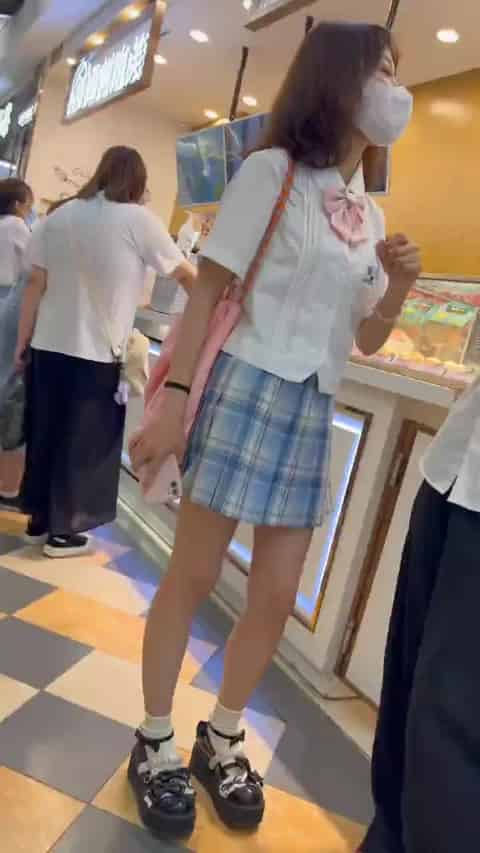 11c0df42-ce43-4e07-89c3-bd1dcd3b2ff9.mp4