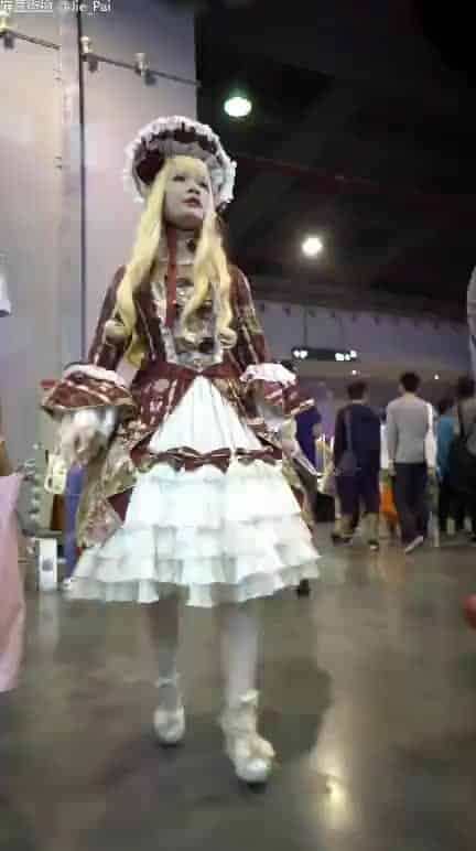 53ba72d8-19c4-4e40-b9d4-9fdd7e605dc5.mp4