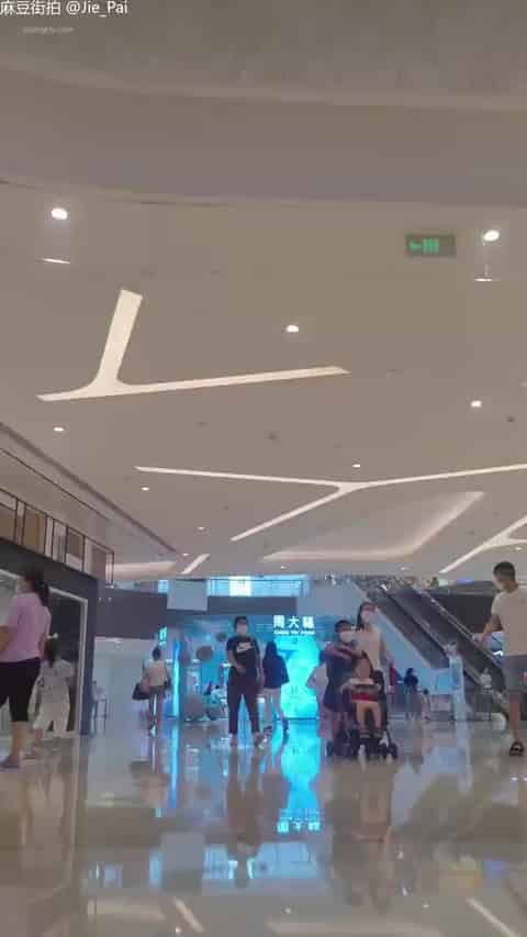 7973ac5e-1d48-4e05-b5a7-8e9872d72af2.mp4