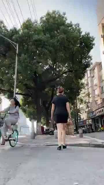 aebcf9bc-6f92-4ec1-b65d-38512a195475.mp4