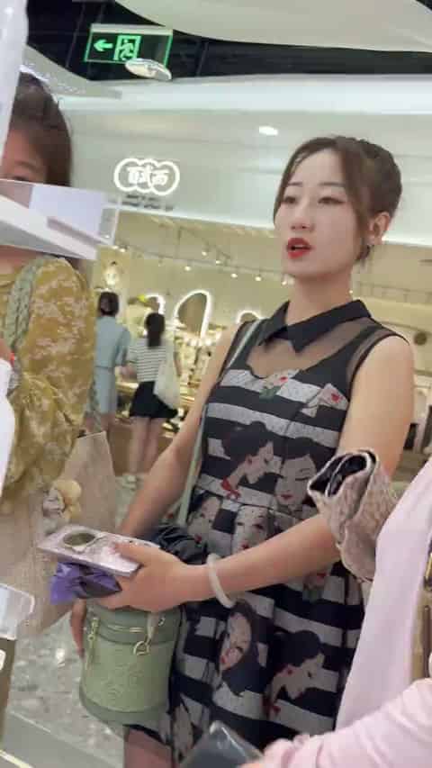 cbbfa4b0-982a-4be0-a3f8-fffaf7f095b7.mp4