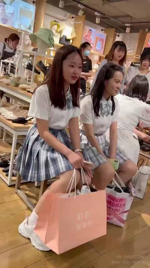 ceacd3a2-b6cc-492a-aeff-9c61f8e03b07.mp4