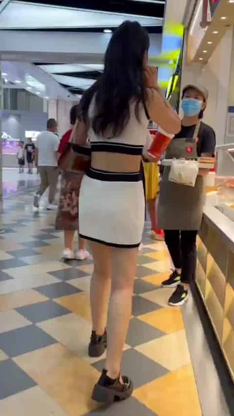 424081ae-d02e-40dd-8a58-b8923628d2dd.mp4