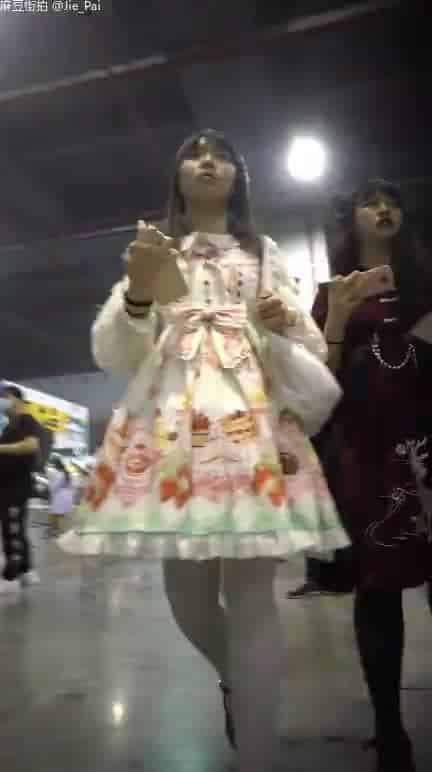 ab51c7f8-7fc4-48d8-af03-dc27403a64ab.mp4