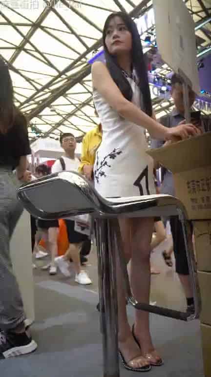 ef936ef9-d914-49ab-ae4d-7b70594f6aec.mp4