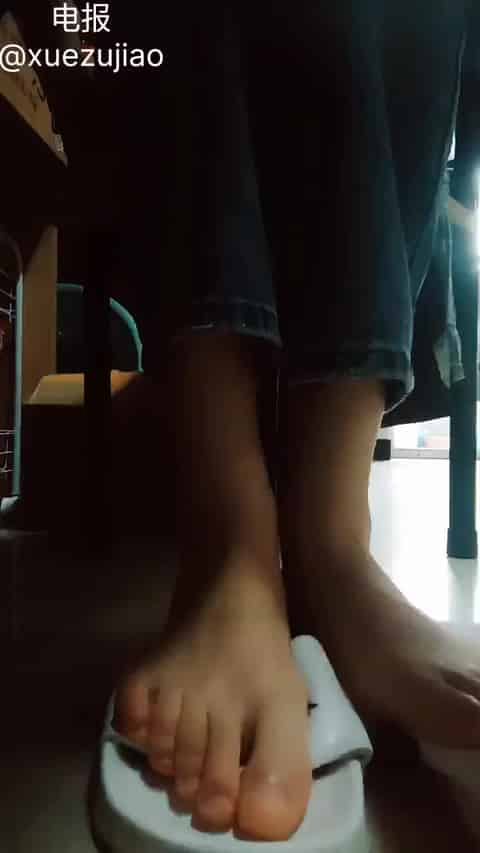 88879445-fdaf-41c6-b235-2a7595252887.mp4