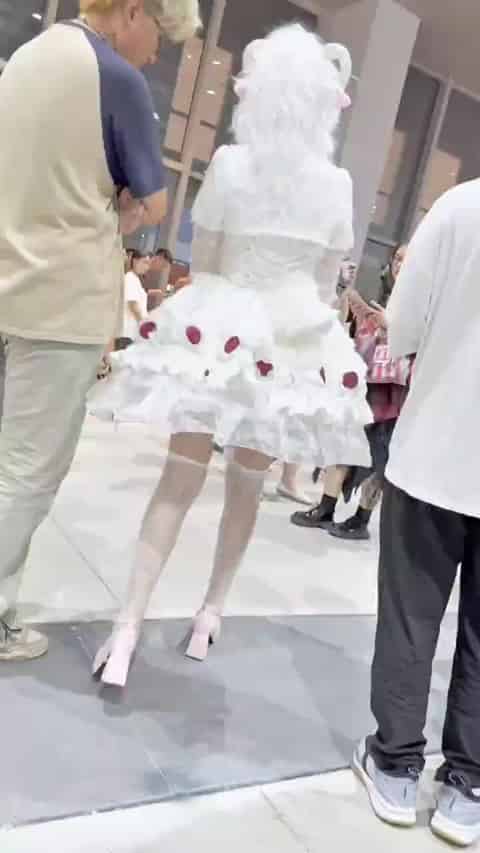 8f790987-275c-44fb-9f71-5cb085e4bcfe.mp4