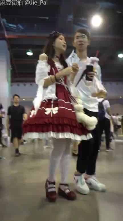 1c8cdb37-138b-477f-bb0f-f13ef471b9e1.mp4