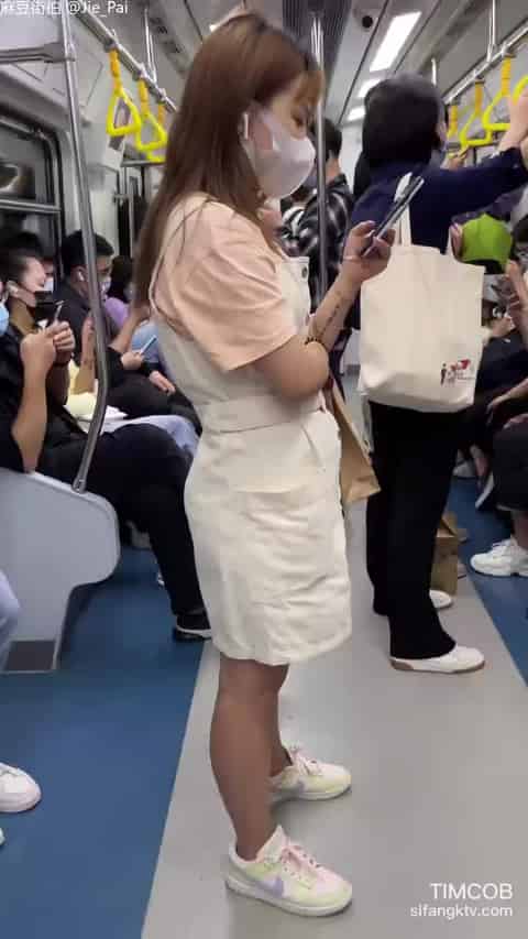 71544f20-966f-4045-828b-b6d9a2a633a2.mp4