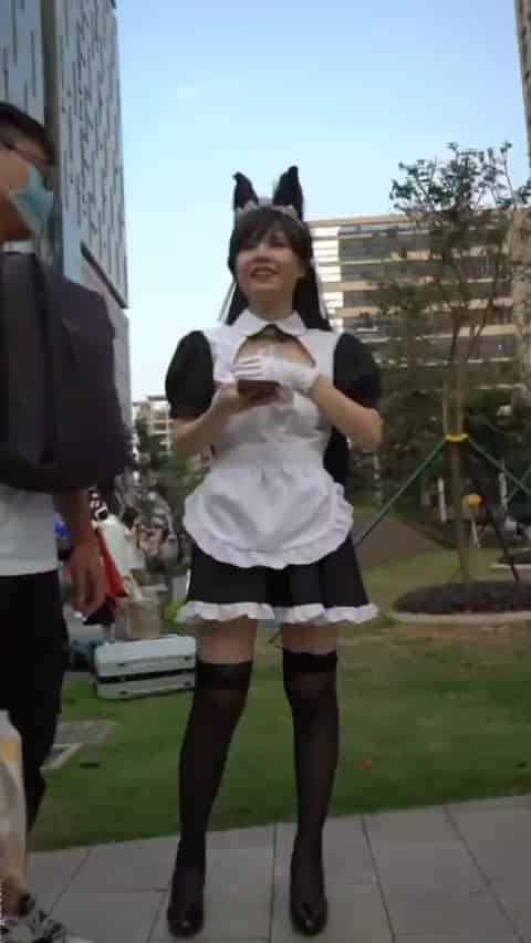 12eaea6b-028e-48fa-a738-79c84aabd36c.mp4