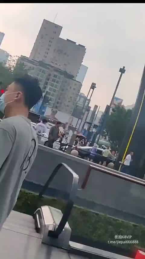 b14a7d93-038f-409e-a632-b685e733ca31.mp4