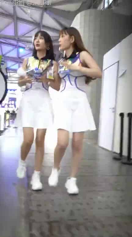 9a93fac2-f0b8-4084-8ee9-6ecc7204677e.mp4