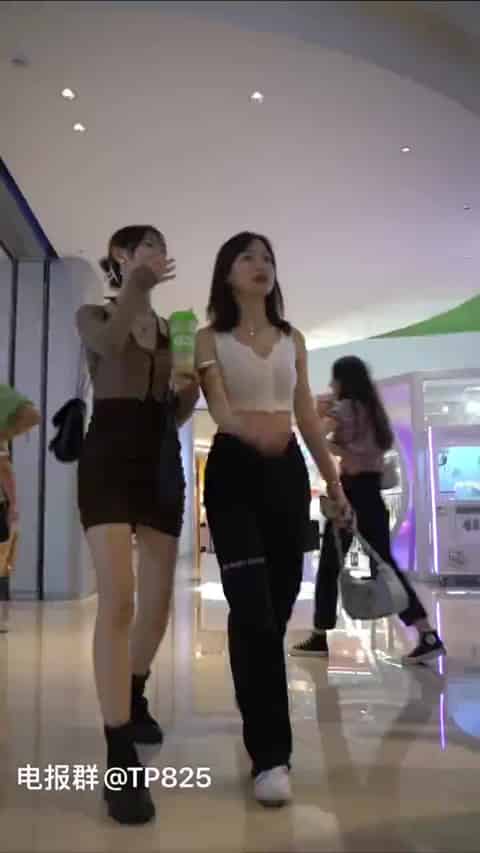 632f8543-3862-4647-bee7-e60c847fced6.mp4