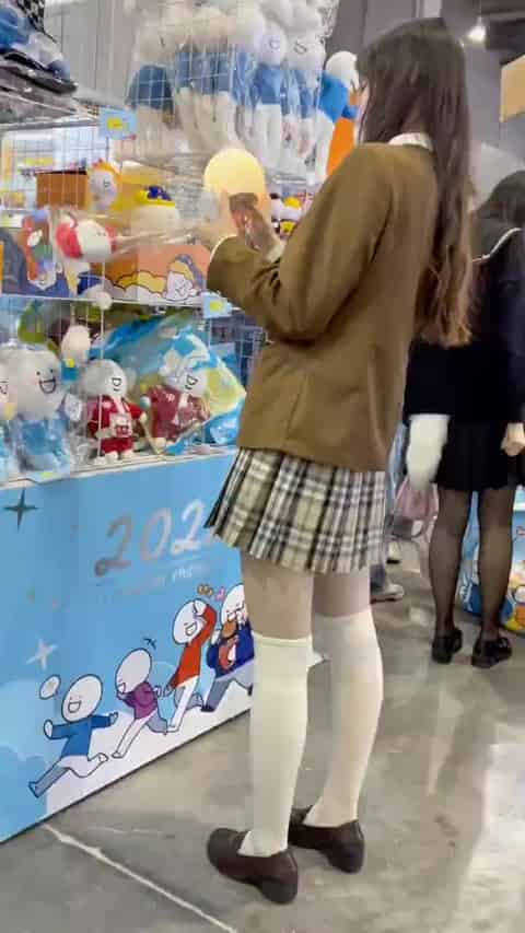 1c4acac4-f296-4d5e-96a9-dd71612865e8.mp4