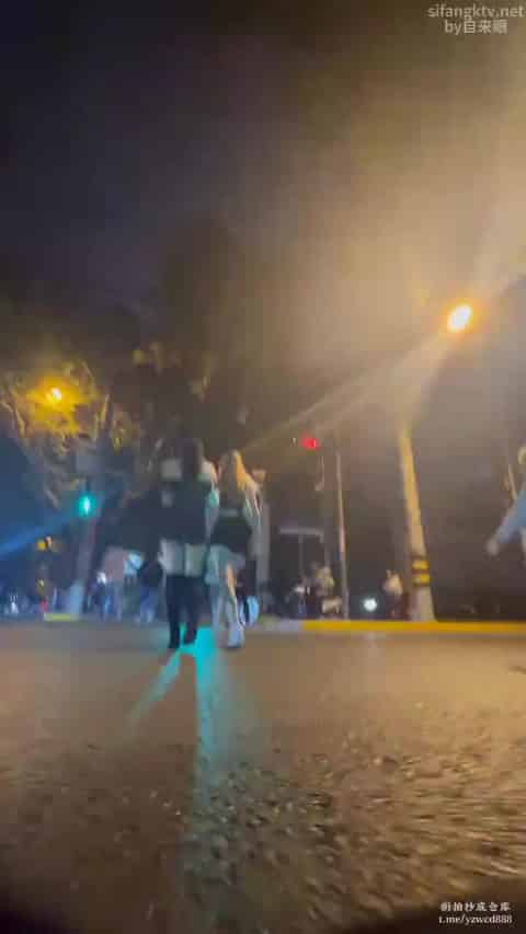 98c721ac-7ef9-4881-acca-5098f0790561.mp4