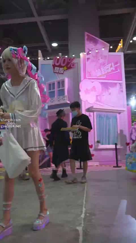 a6b78d4e-c23c-4bf1-8271-3477a130ed68.mp4