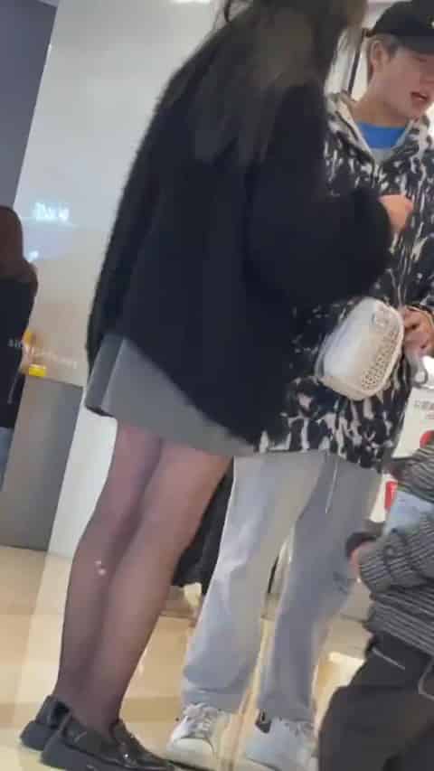 8e6fb99f-0064-46f3-bc1c-a9eace1883d0.mp4