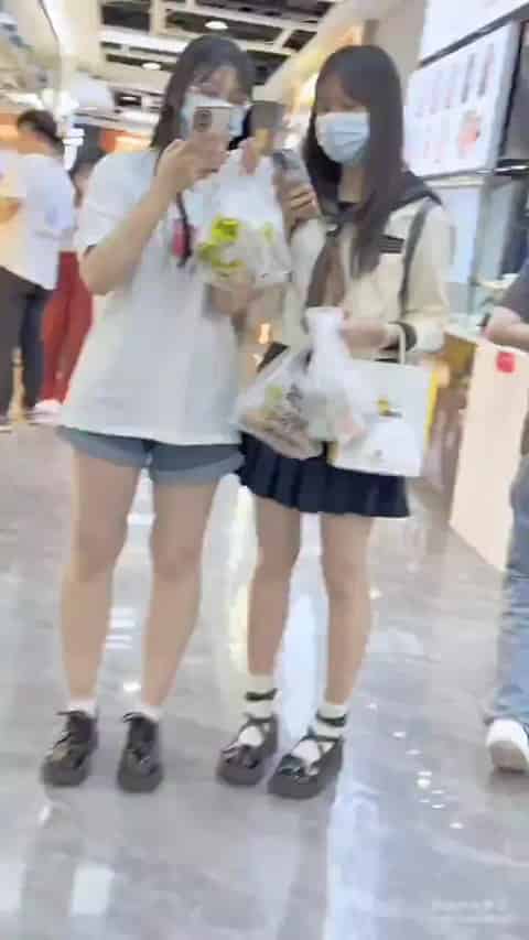 fcff5e2c-a366-4a26-ba32-ccb4792e1341.mp4