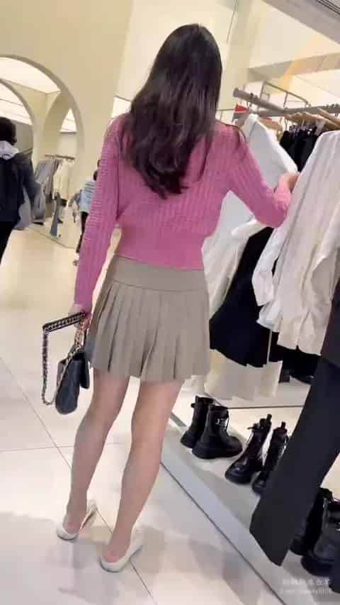 b6ab33d0-f5d9-43a2-96fe-b55883570f9d.mp4