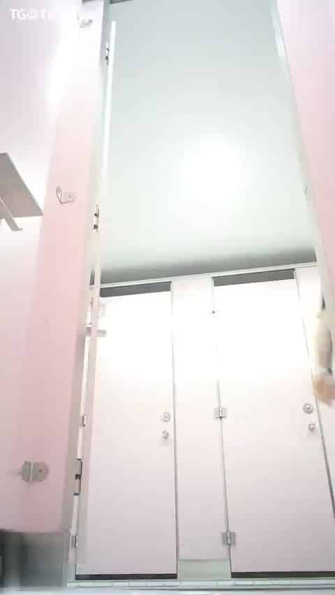 8cfb4d9c-2d4e-4c0e-ac09-f5f04e679a5f.mp4